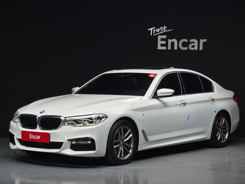 2018 BMW 5 Series 530i xDrive M Sport Package Plus photo 1