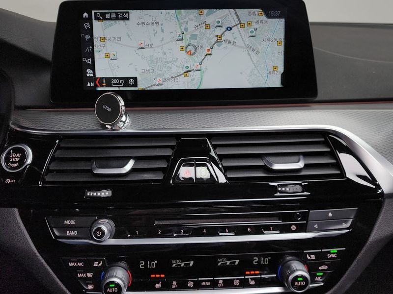 2018 BMW 5 Series 520d M Sport Special Edition photo 12