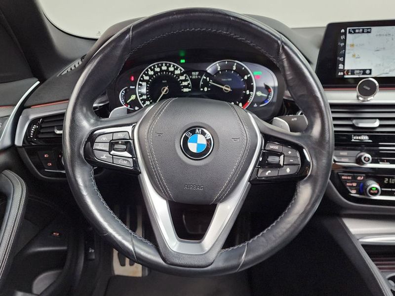 2018 BMW 5 Series 520d M Sport Special Edition photo 13