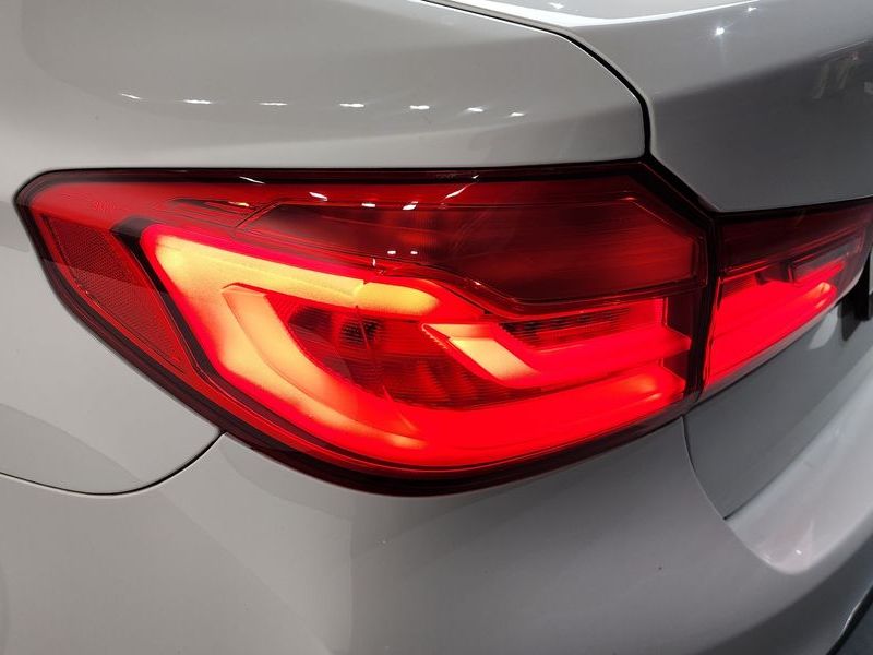 2018 BMW 5 Series 520d M Sport Special Edition photo 23