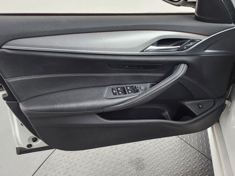 2018 BMW 5 Series 520d M Sport Special Edition photo 24