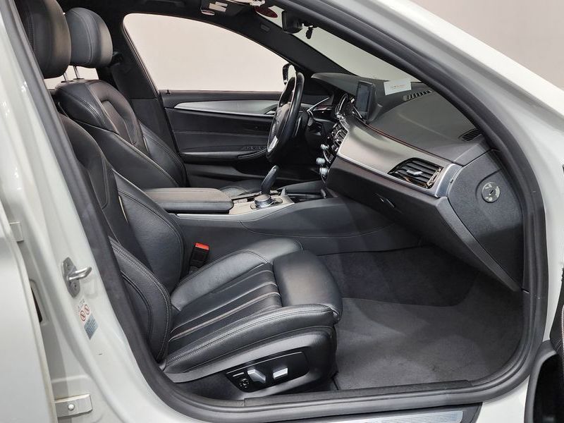 2018 BMW 5 Series 520d M Sport Special Edition photo 26