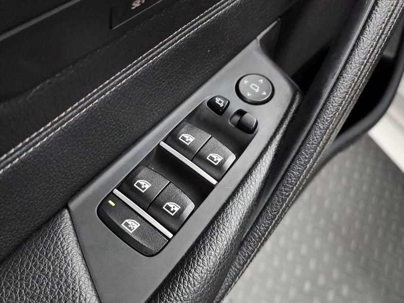 2018 BMW 5 Series 520d M Sport Special Edition photo 28