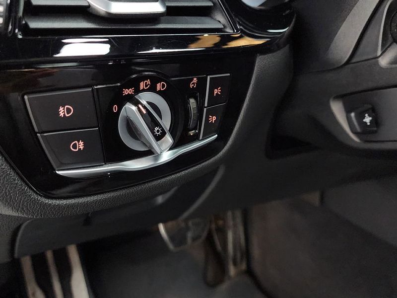 2018 BMW 5 Series 520d M Sport Special Edition photo 29