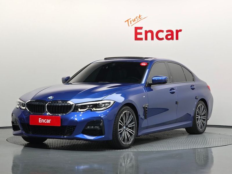 2022 BMW 3 Series 320i M Sport photo 1