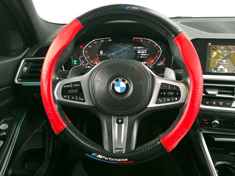 2022 BMW 3 Series 320i M Sport photo 13