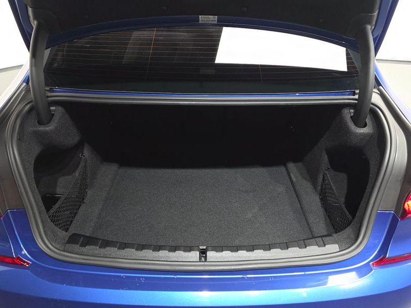 2022 BMW 3 Series 320i M Sport photo 17