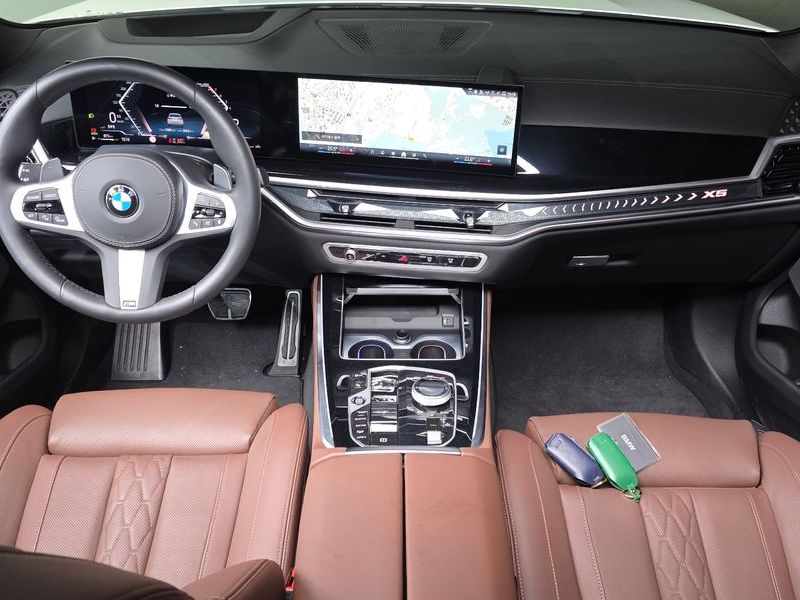 2025 BMW X5 xDrive 40i M Sport photo 7