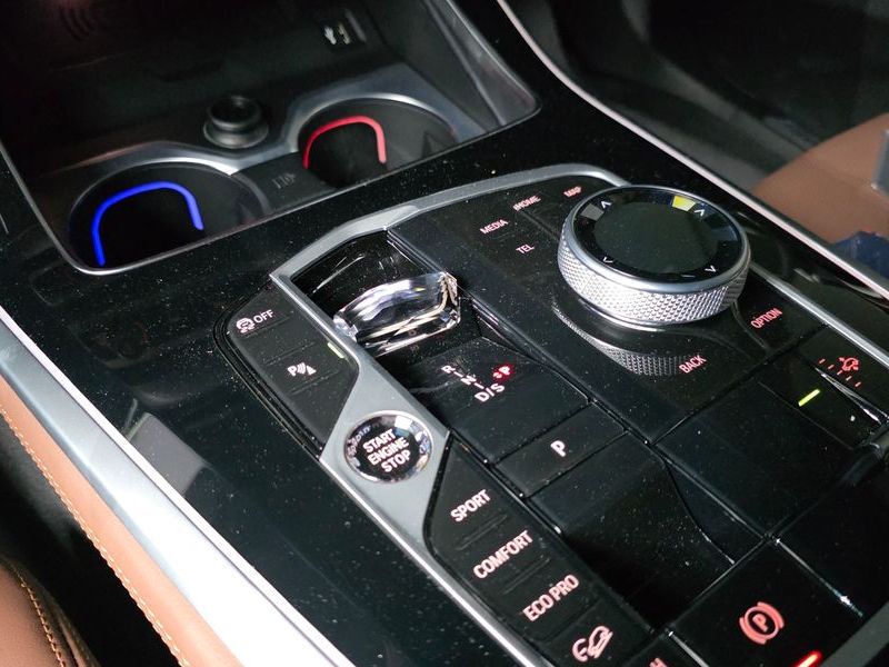 2025 BMW X5 xDrive 40i M Sport photo 9
