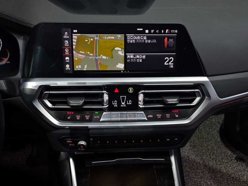 2019 BMW 3 Series 320d Luxury photo 13