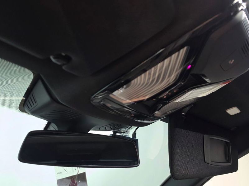 2018 BMW 5 Series 530i M Sport Package Plus photo 19