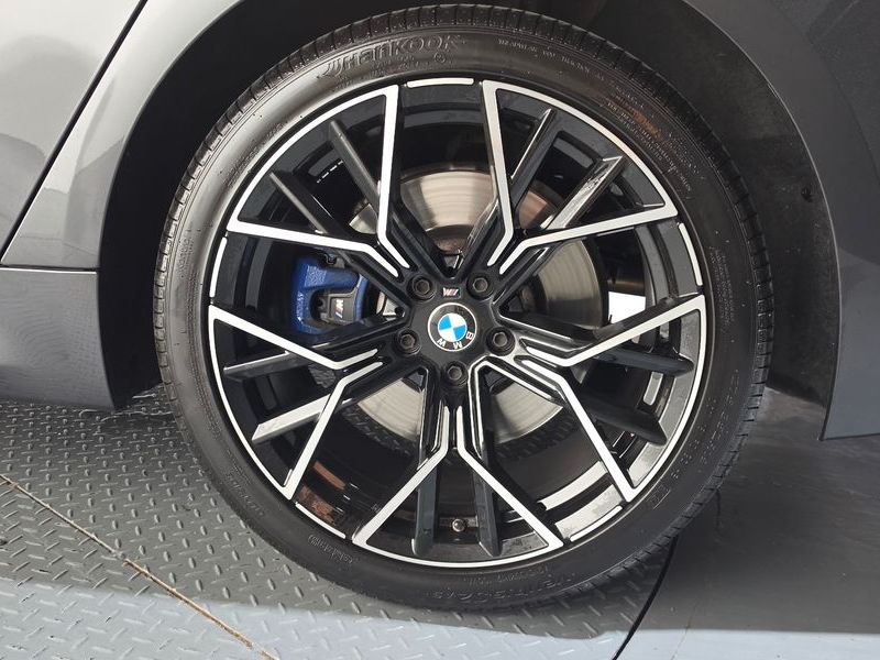 2018 BMW 5 Series 530i M Sport Package Plus photo 21