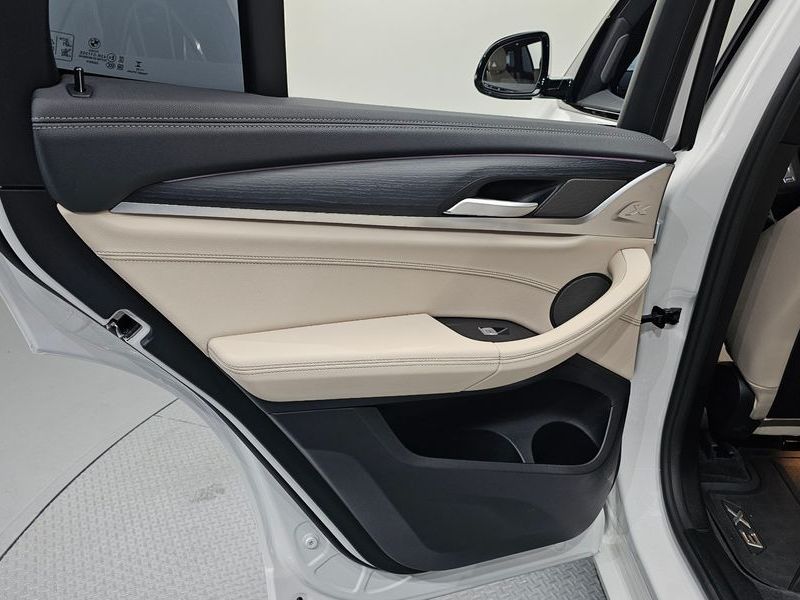 2025 BMW X3 M Sports photo 25