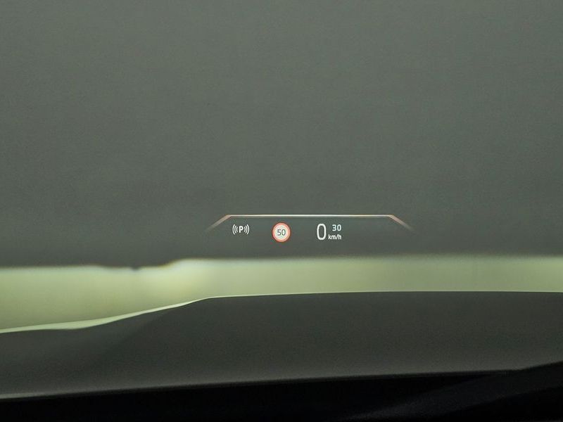 2024 BMW 5 Series 530i xDrive photo 16