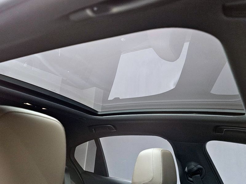 2025 BMW 5 Series 520i M Sport photo 18