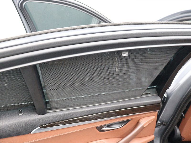2015 BMW 5 Series 528i photo 12