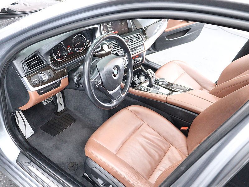 2015 BMW 5 Series 528i photo 16