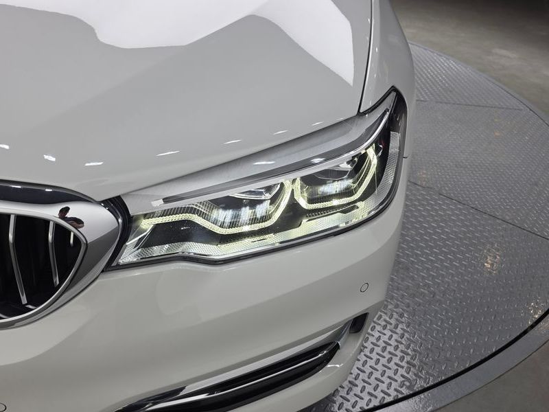 2018 BMW 5 Series 520d Luxury Plus photo 22