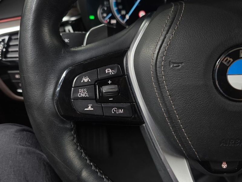 2018 BMW 5 Series 520d Luxury Plus photo 29