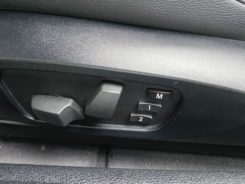 2012 BMW 1 Series 120d Coupe Sport photo 14