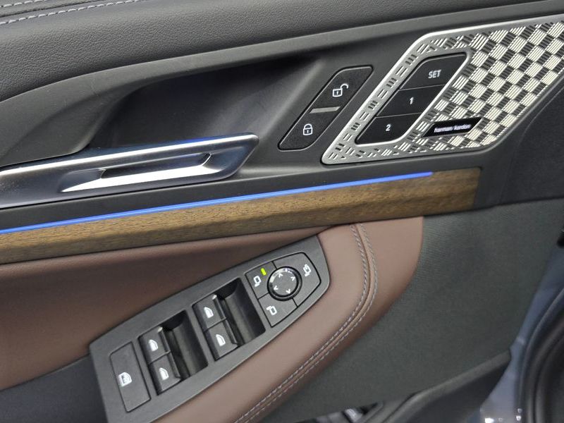 2025 BMW 2 Series 220i Luxury photo 13