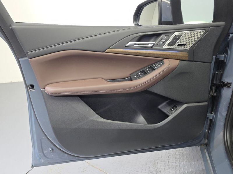 2025 BMW 2 Series 220i Luxury photo 24