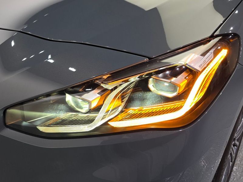 2025 BMW 2 Series 220i Luxury photo 22