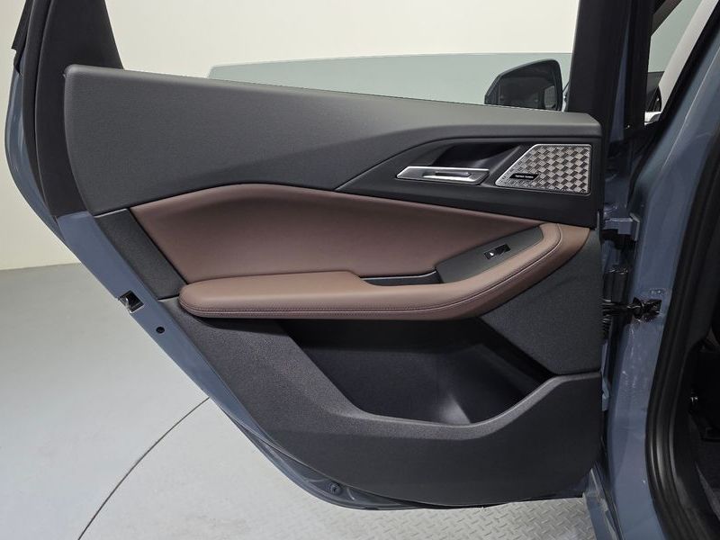 2025 BMW 2 Series 220i Luxury photo 25