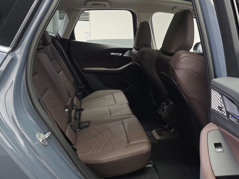 2025 BMW 2 Series 220i Luxury photo 26