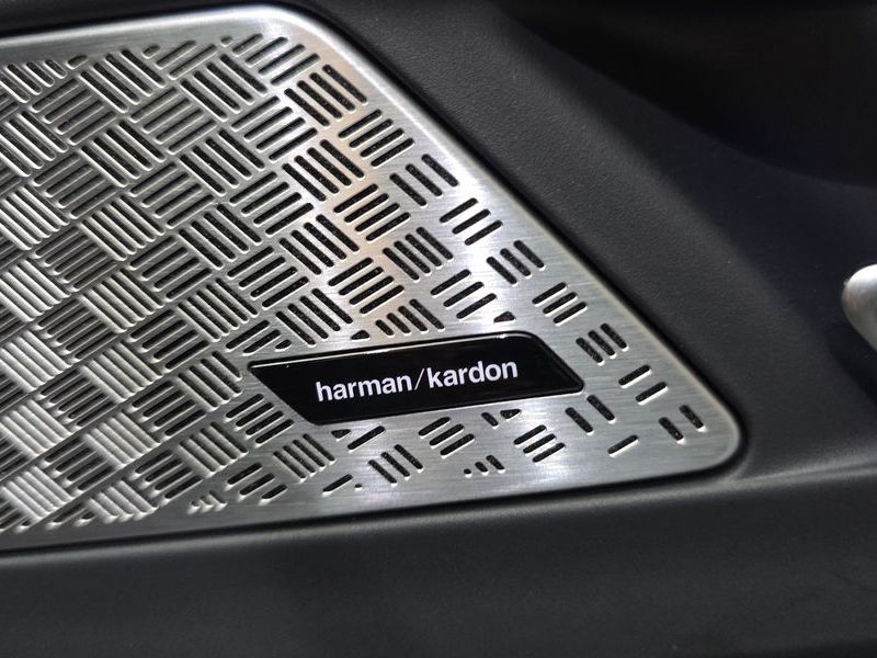2025 BMW 2 Series 220i Luxury photo 30