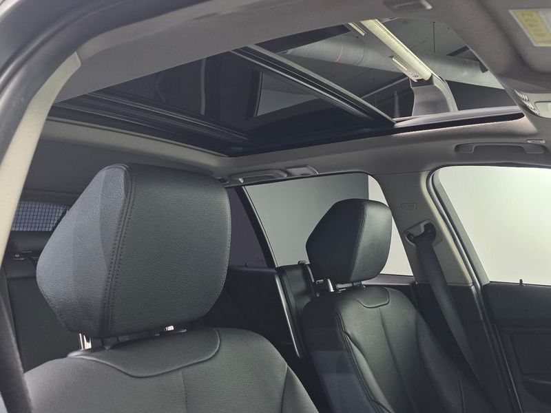 2014 BMW 3 Series 320d Touring photo 17