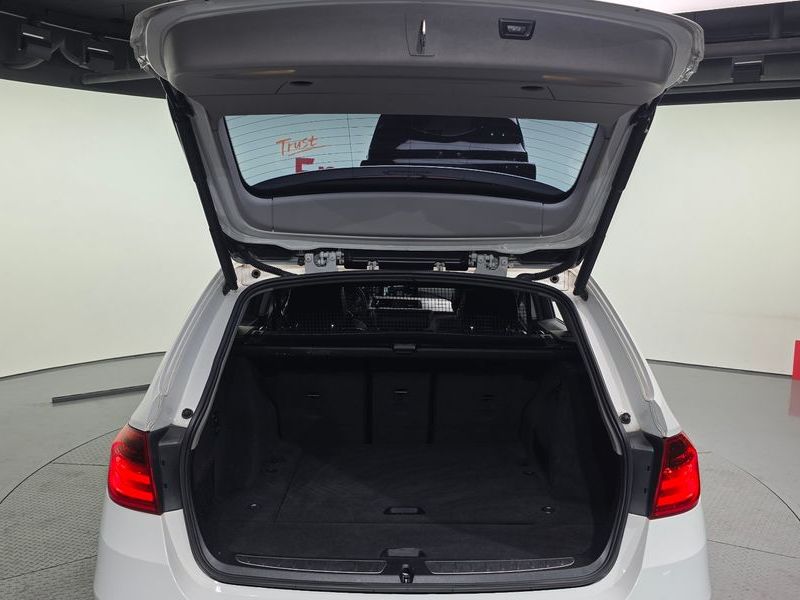2014 BMW 3 Series 320d Touring photo 20