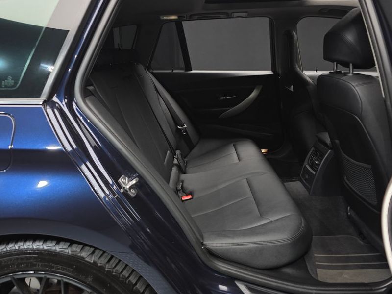 2014 BMW 3 Series 320d xDrive Touring photo 11