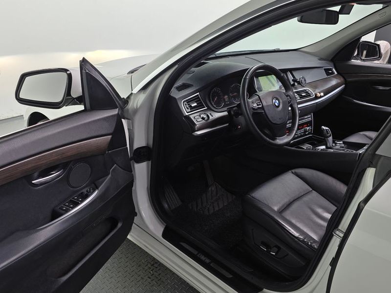 2013 BMW 5 Series GT ED Edition photo 11