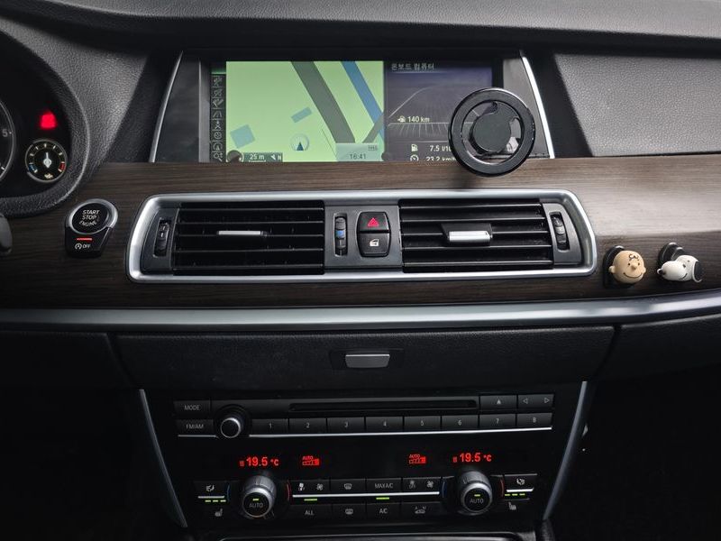 2013 BMW 5 Series GT ED Edition photo 14