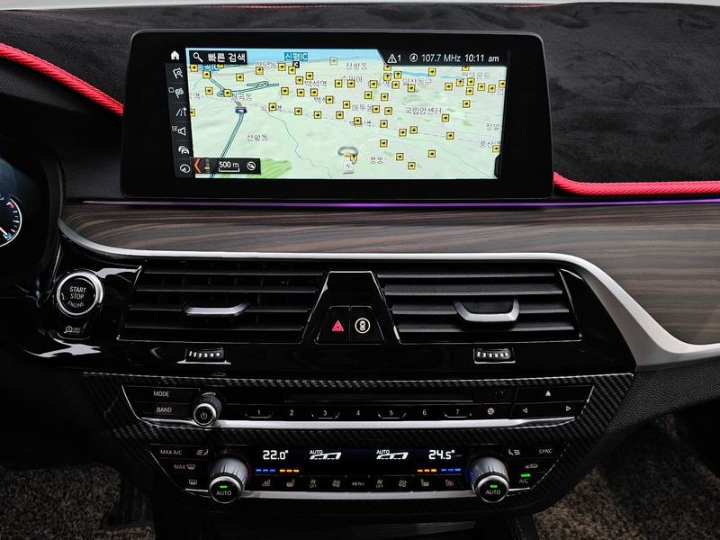 2018 BMW 5 Series 520d Luxury Plus photo 14
