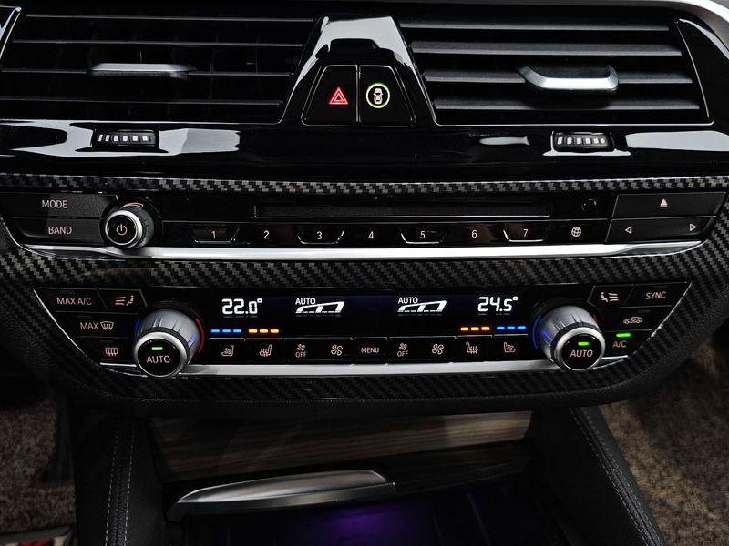 2018 BMW 5 Series 520d Luxury Plus photo 28