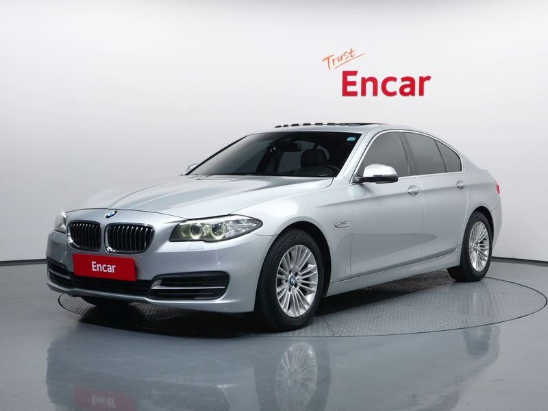 2014 BMW 5 Series 520d xDrive photo 1