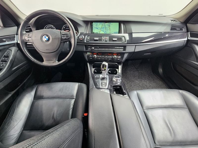 2014 BMW 5 Series 520d xDrive photo 7