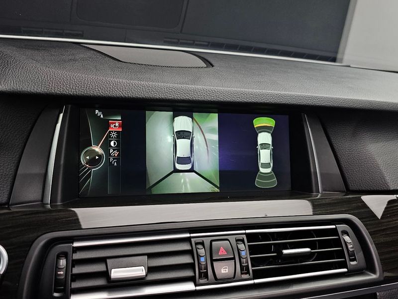 2014 BMW 5 Series 528i Luxury photo 14