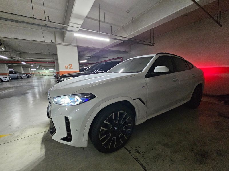 2026 BMW X6 xDrive30d M Sport photo 14