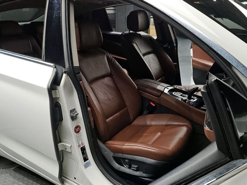 2013 BMW 5 Series GT ED Edition photo 11