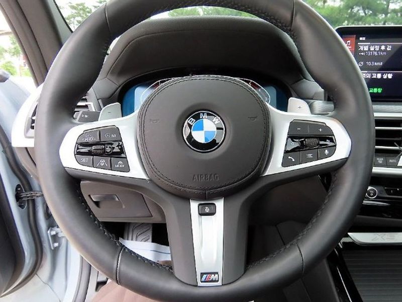 2024 BMW X3 xDrive 20i M Sports Pro photo 8