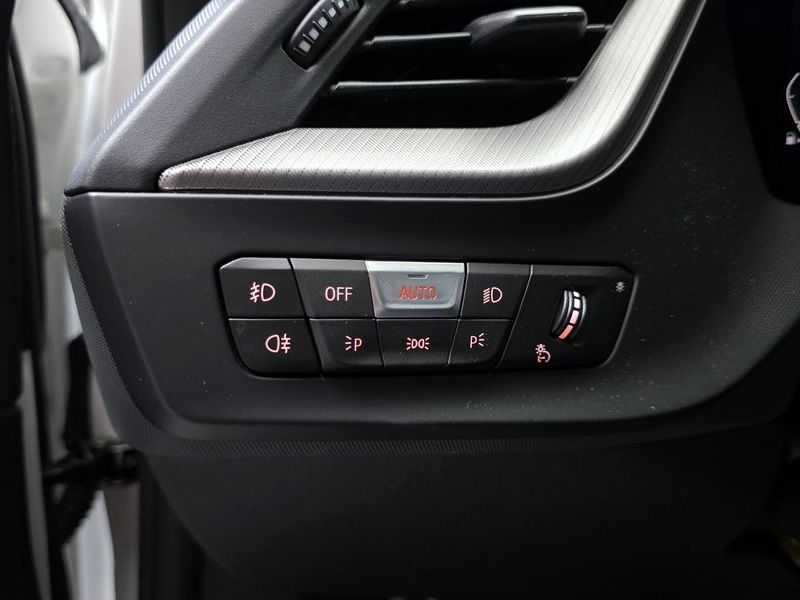 2023 BMW 1 Series 120i M Sports photo 28