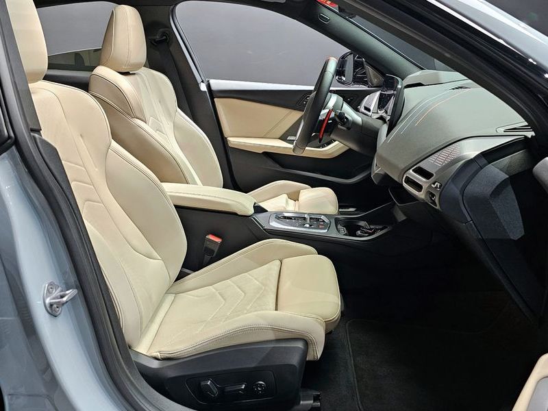 2025 BMW 2 Series M235 xDrive photo 10