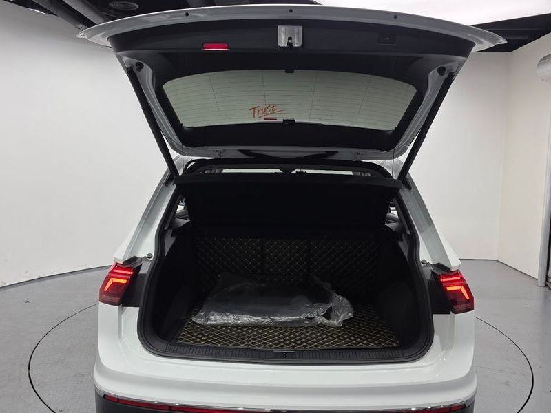 2021 Volkswagen Tiguan 2.0 TDI Prestige photo 20
