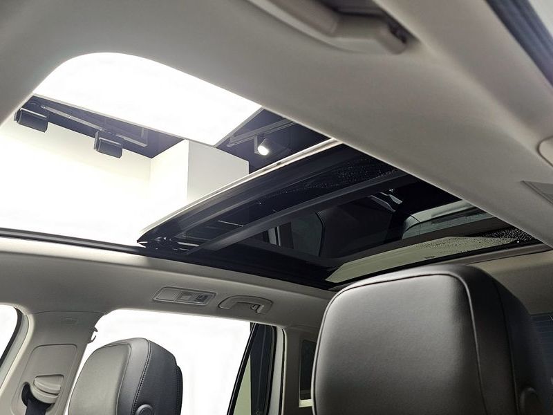 2020 Volkswagen Tiguan 2.0 TDI Prestige photo 19