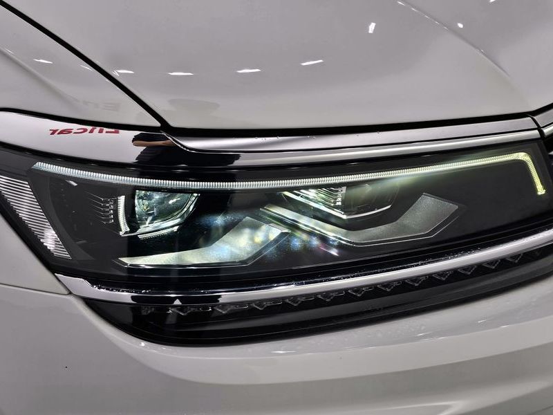 2020 Volkswagen Tiguan 2.0 TDI Prestige photo 22