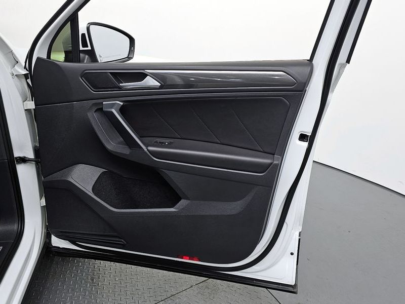 2020 Volkswagen Tiguan 2.0 TDI Prestige photo 27