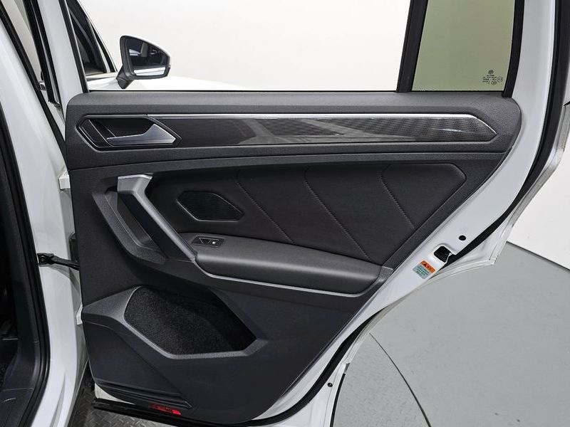 2020 Volkswagen Tiguan 2.0 TDI Prestige photo 28